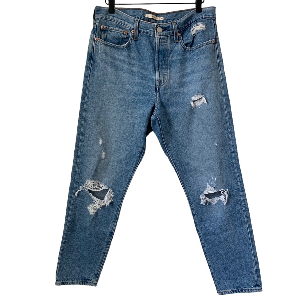 Levi's Wedgie Big E Distressed Button Fly Women's‎ Jeans Size 30